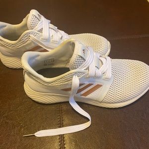 Women’s Adidas Bounce white tennis shoes